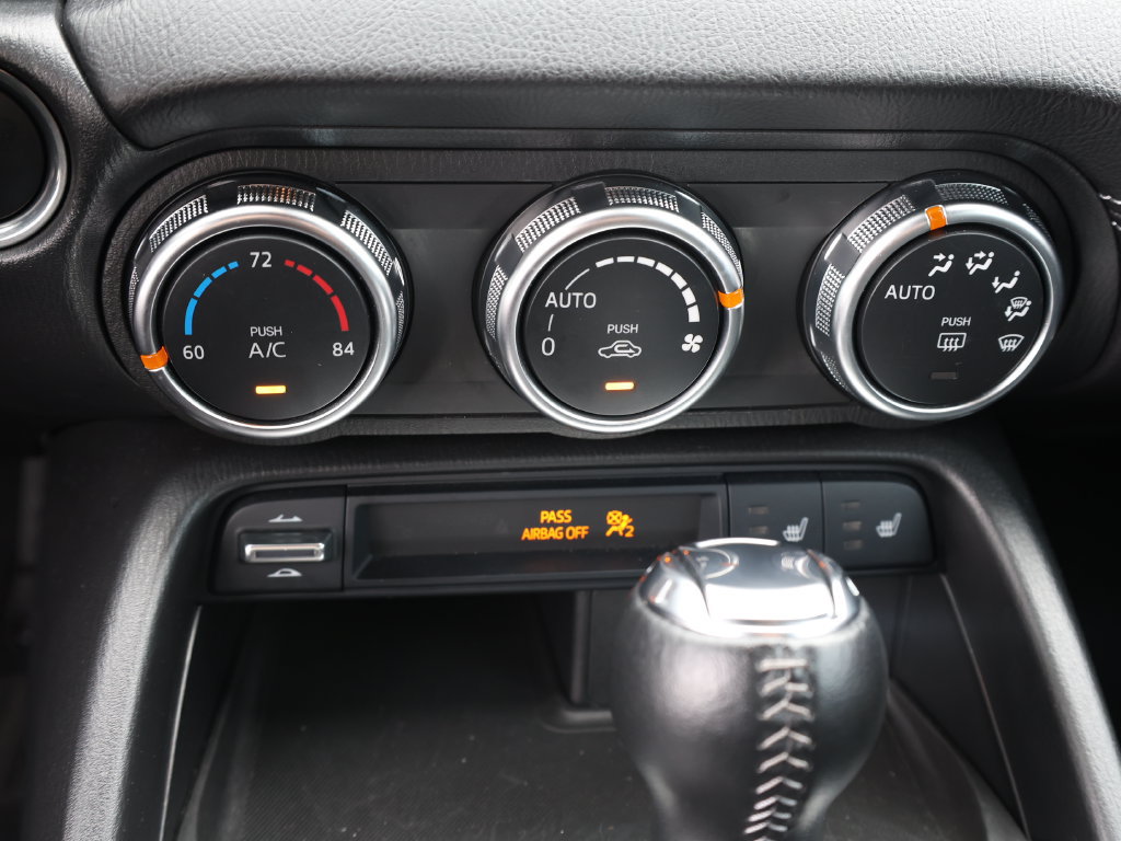Used 2023 MAZDA MX-5 Miata Grand Touring RWD image 18