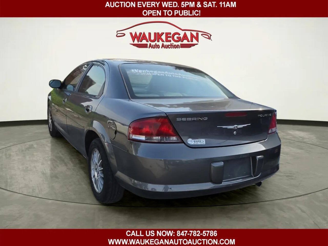 Used 2005 Chrysler Sebring Touring FWD image 4