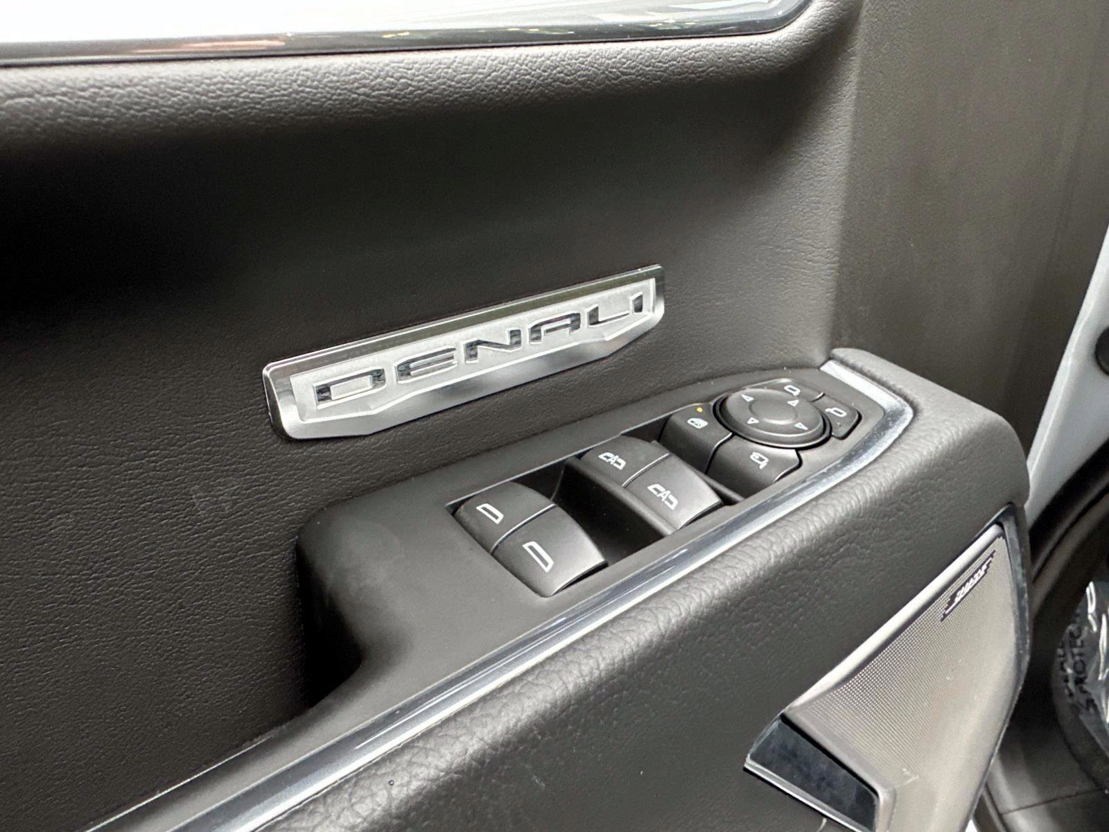 Used 2025 GMC Sierra 1500 Denali image 19