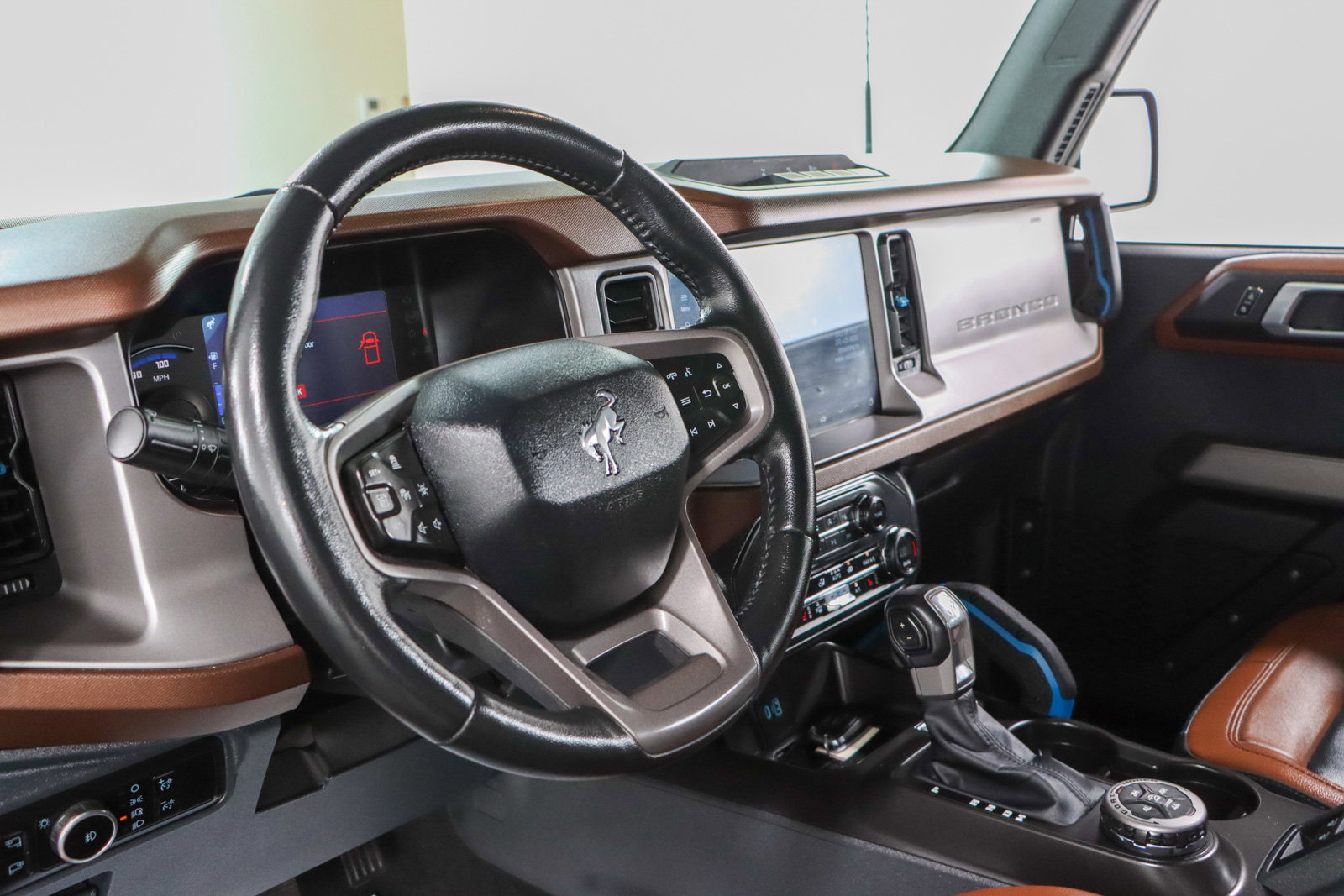 Used 2023 Ford Bronco Outer Banks image 23