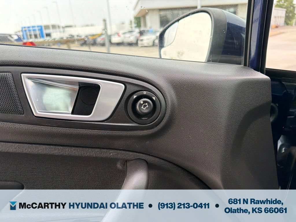 Used 2016 Ford Fiesta Titanium FWD image 30