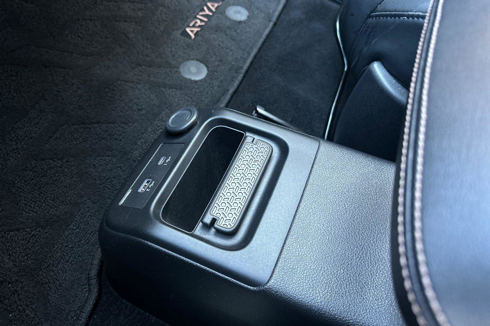 Used 2023 Nissan Ariya AWD image 35