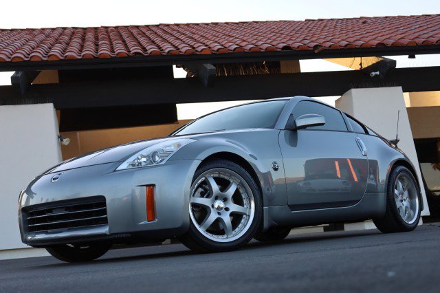Used 2006 Nissan 350Z Enthusiast w/ (N93) Cargo Convenience Pkg image 46