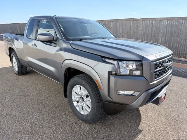 Used 2023 Nissan Frontier SV w/ SV Convenience Package RWD image 4