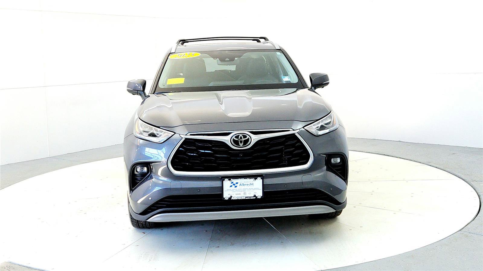 Certified 2025 Toyota Highlander Platinum image 8