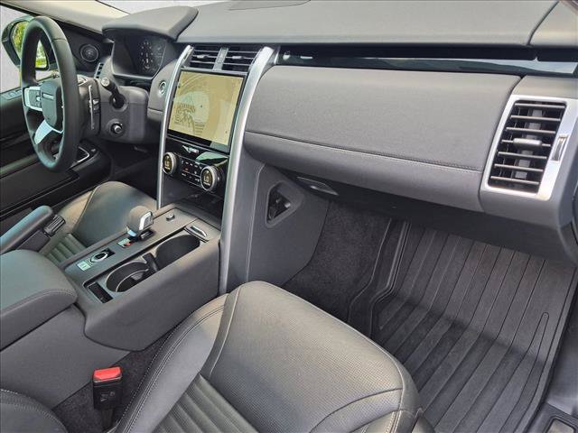Used 2024 Land Rover Discovery S AWD/4WD image 20
