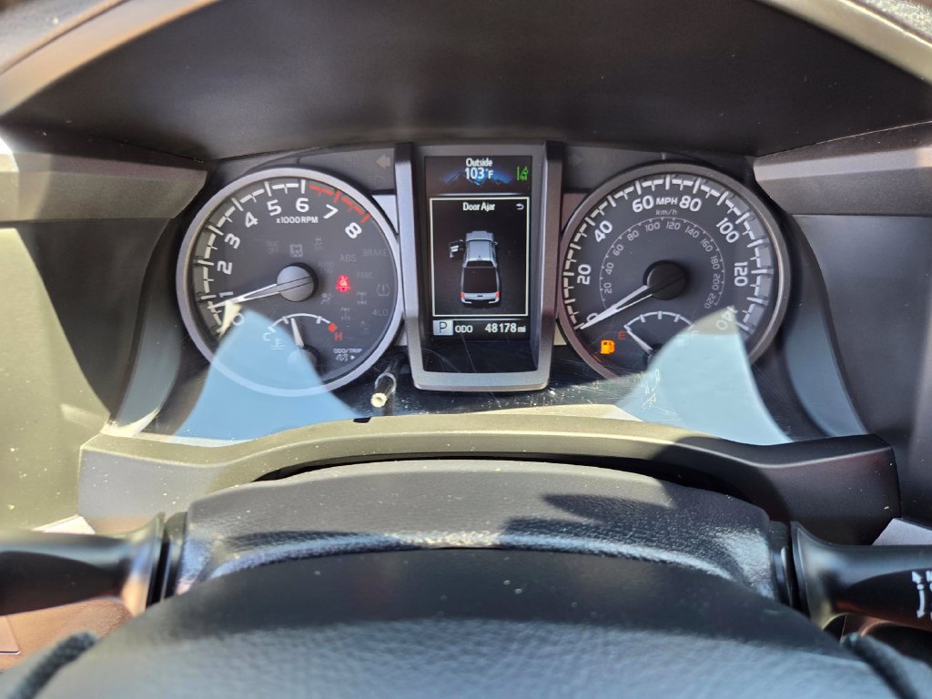 Used 2022 Toyota Tacoma TRD Off-Road w/ Technology Package RWD image 30