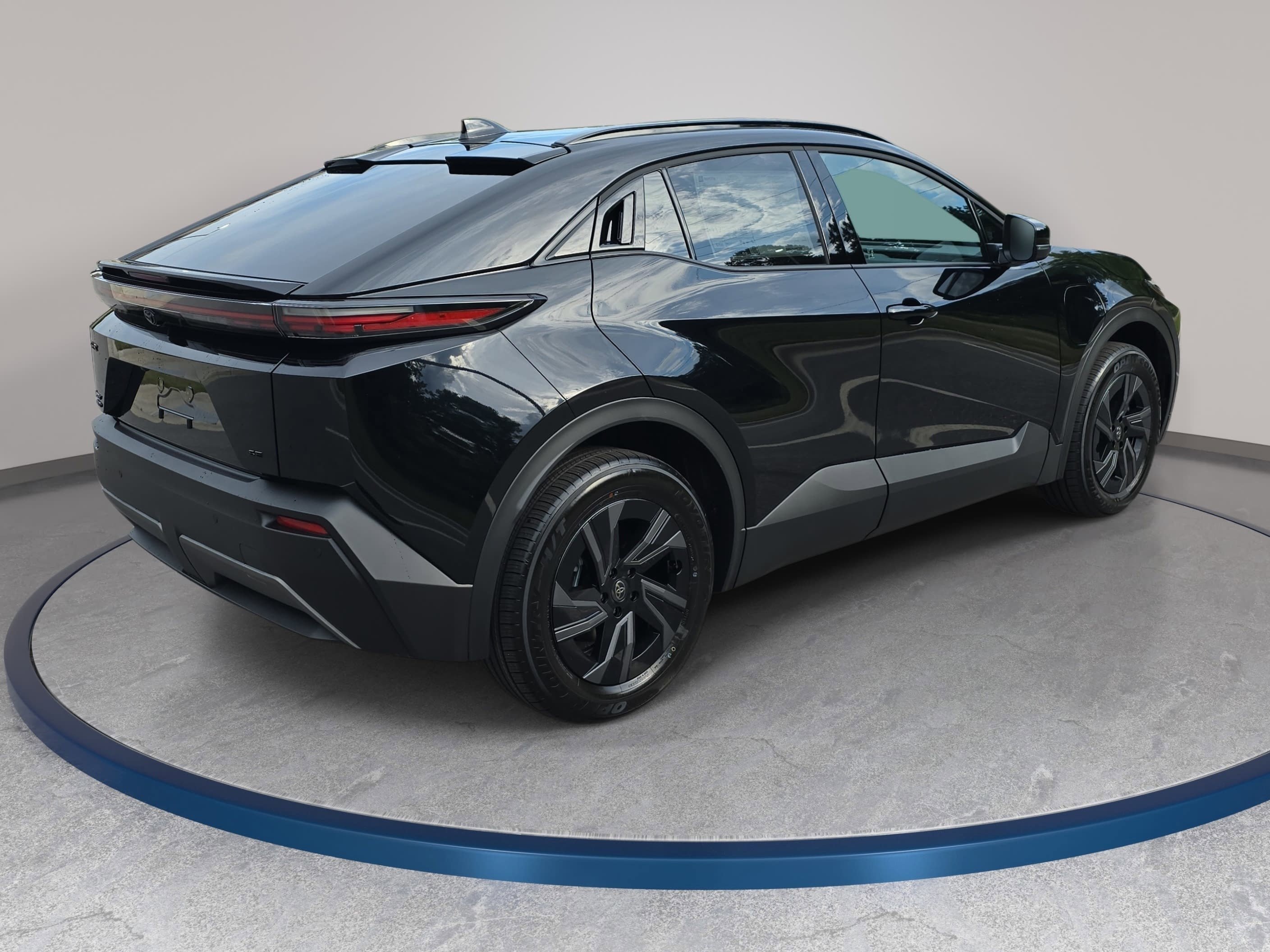 New 2026 Toyota C-HR AWD/4WD image 5
