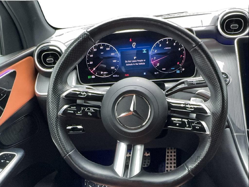 Used 2025 Mercedes-Benz GLC 300 w/ AMG Line image 37