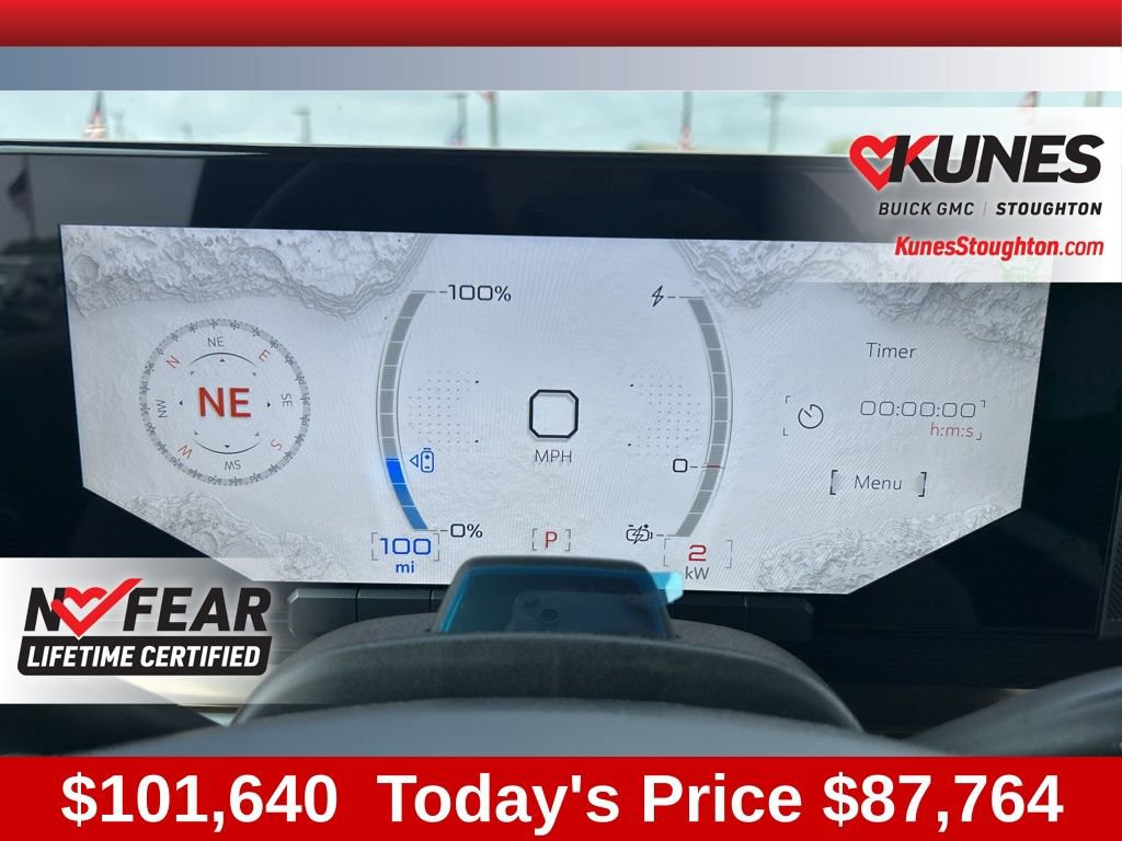 New 2025 GMC Hummer EV 2X w/ LPO, Dark Essentials Package image 31