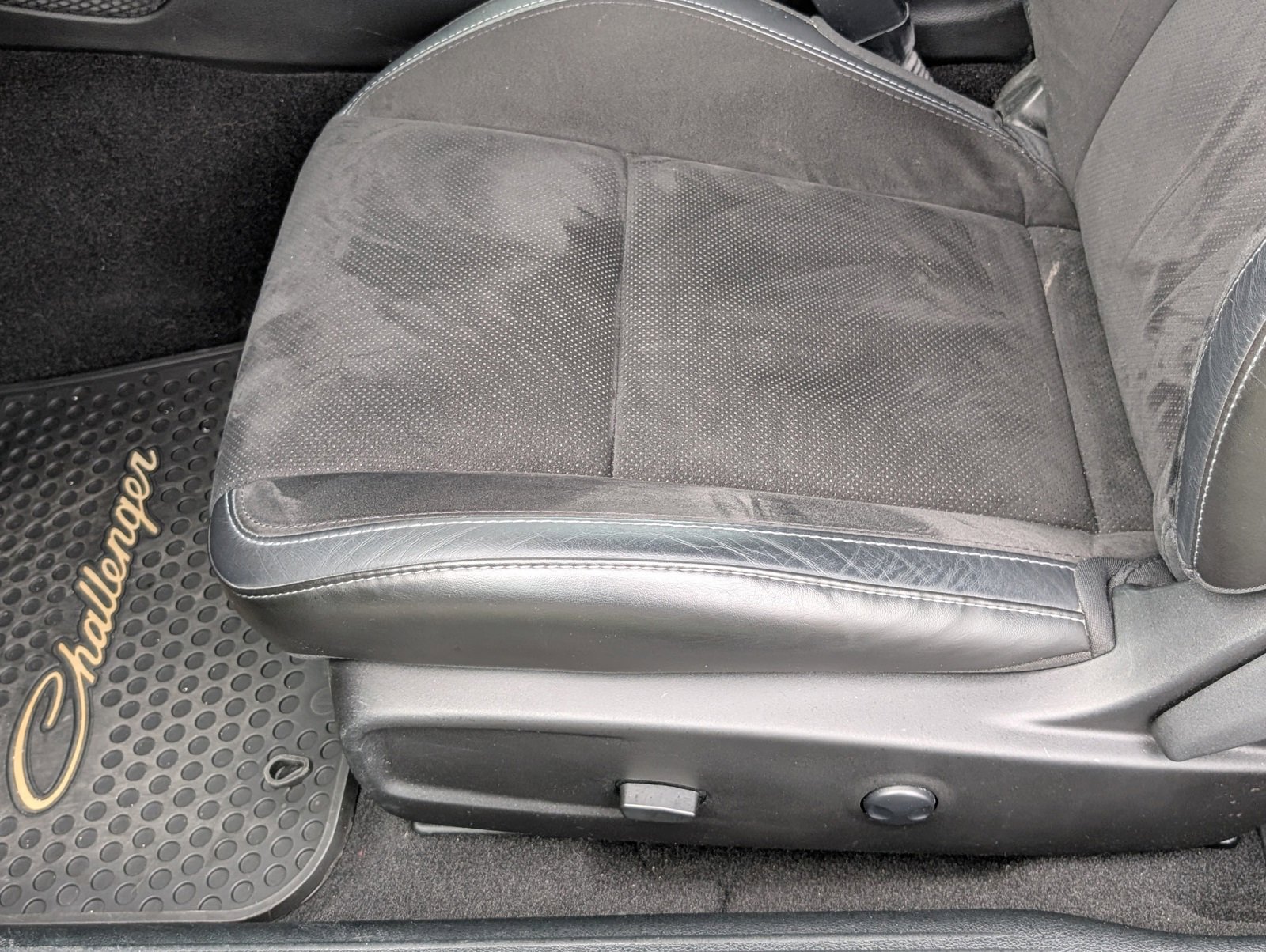 Certified 2023 Dodge Challenger R/T Scat Pack w/ T/A Package image 12