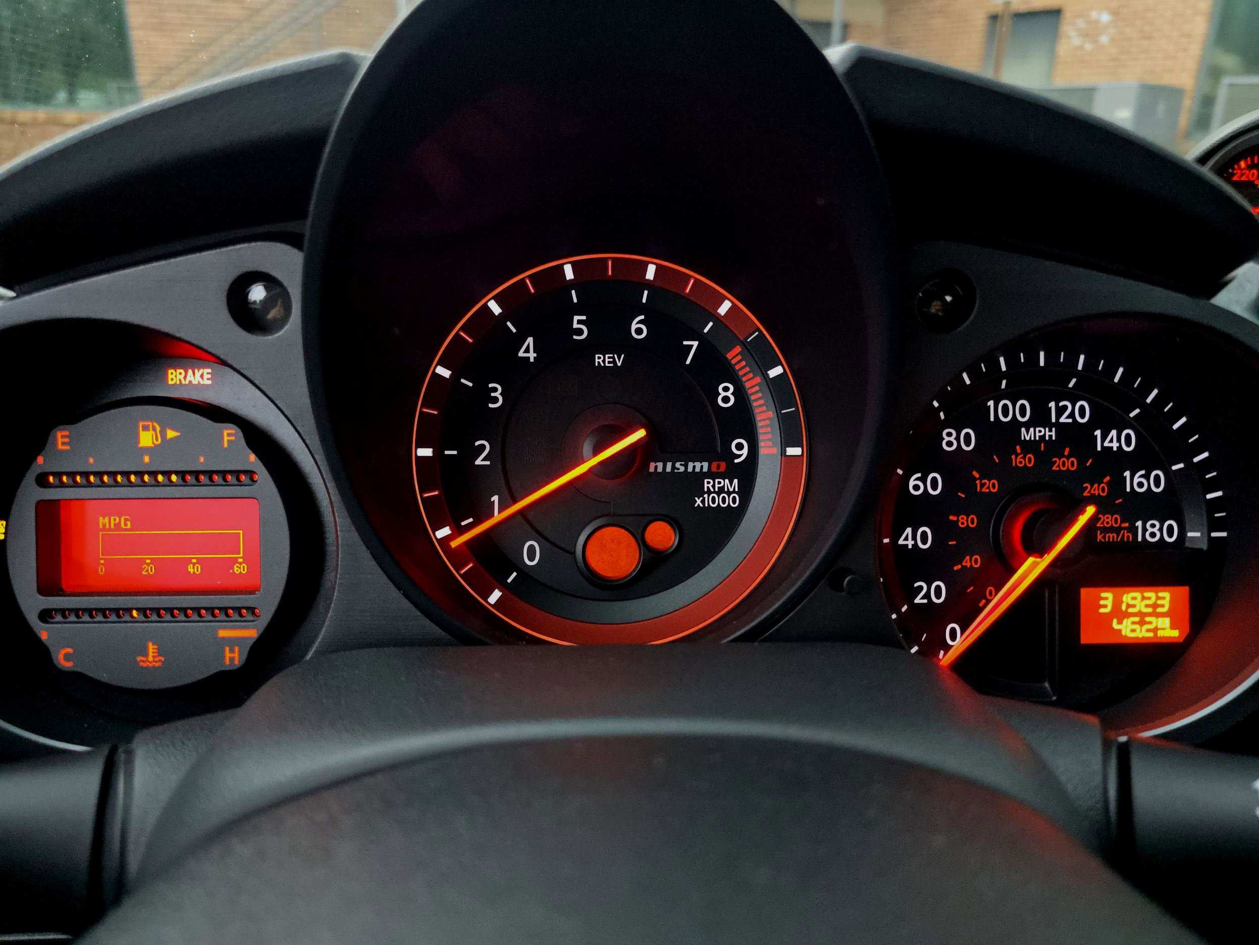 Used 2016 Nissan 370Z NISMO image 13