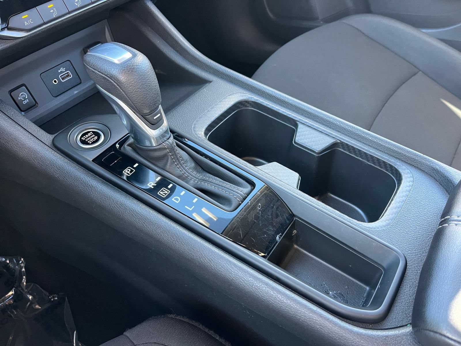 Used 2025 Nissan Sentra S FWD image 38