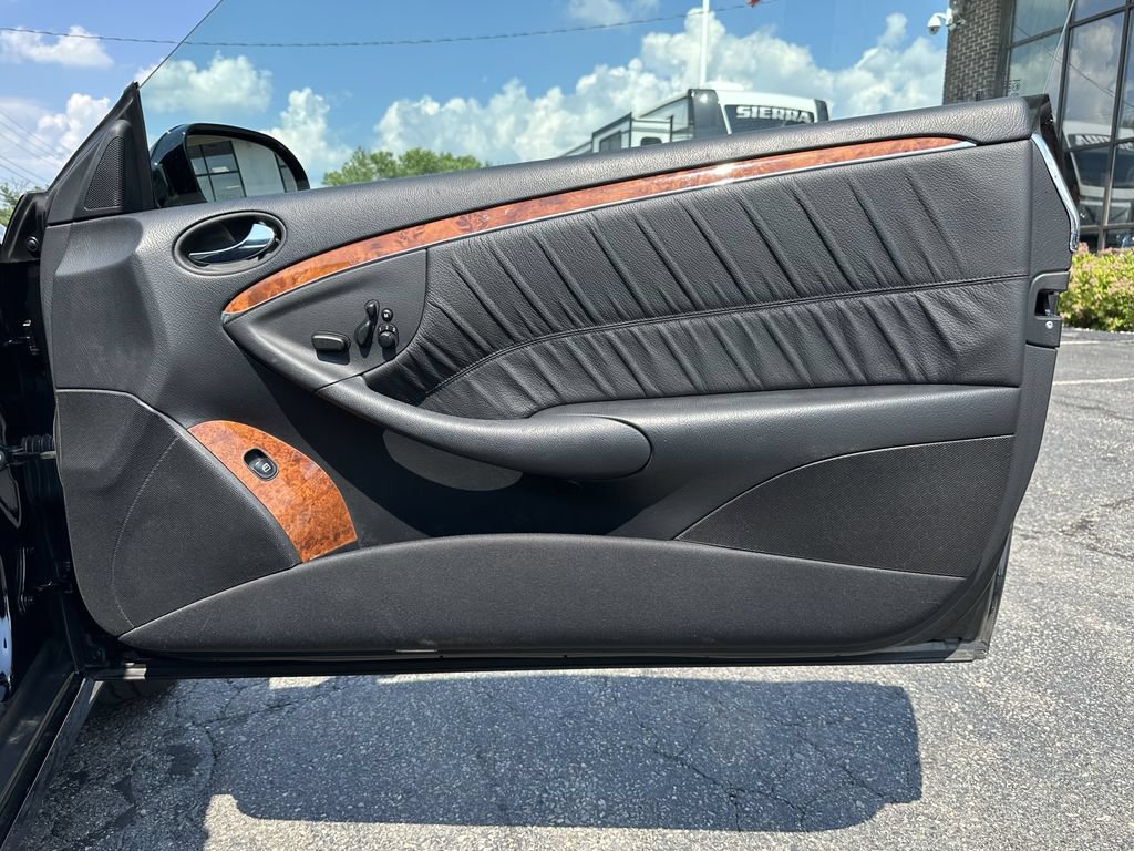 Used 2007 Mercedes-Benz CLK 350 Cabriolet image 34