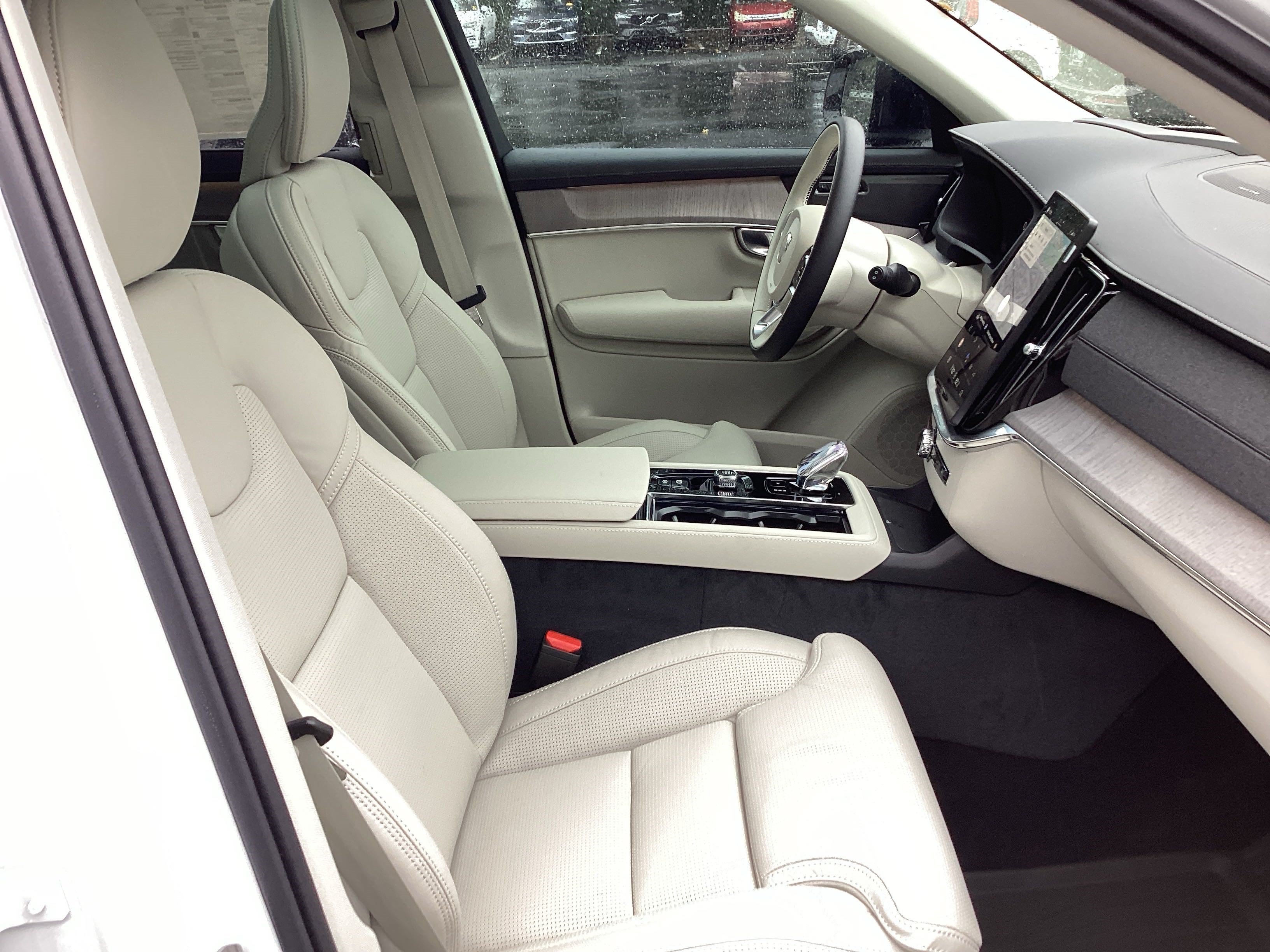 Used 2026 Volvo XC90 B6 Ultra w/ Protection Package Premier AWD/4WD image 35