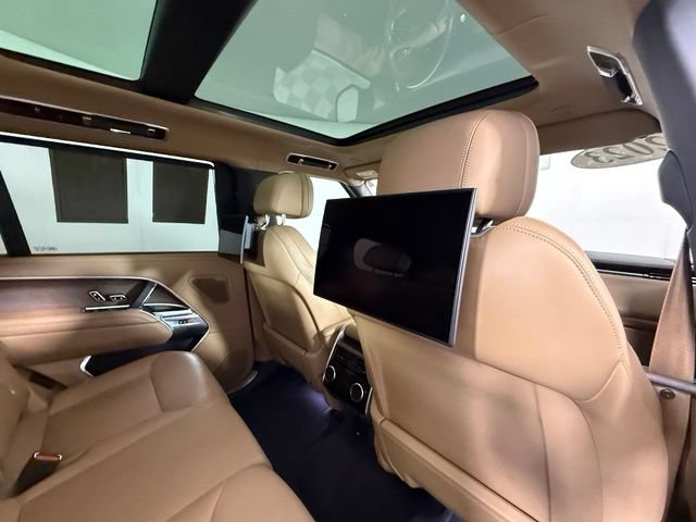 Used 2023 Land Rover Range Rover Long Wheelbase Autobiography AWD/4WD image 31