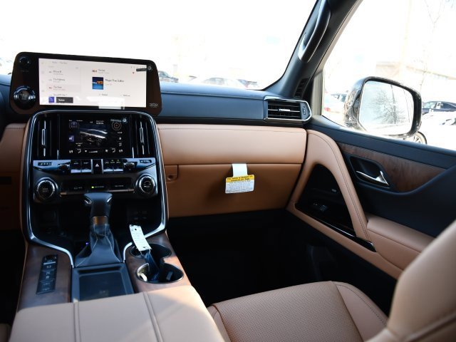 New 2026 Lexus LX 600 4WD w/ Luxury Package image 24