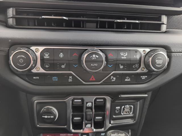 Used 2025 Jeep Wrangler Unlimited Rubicon 4xe w/ Safety Group image 12