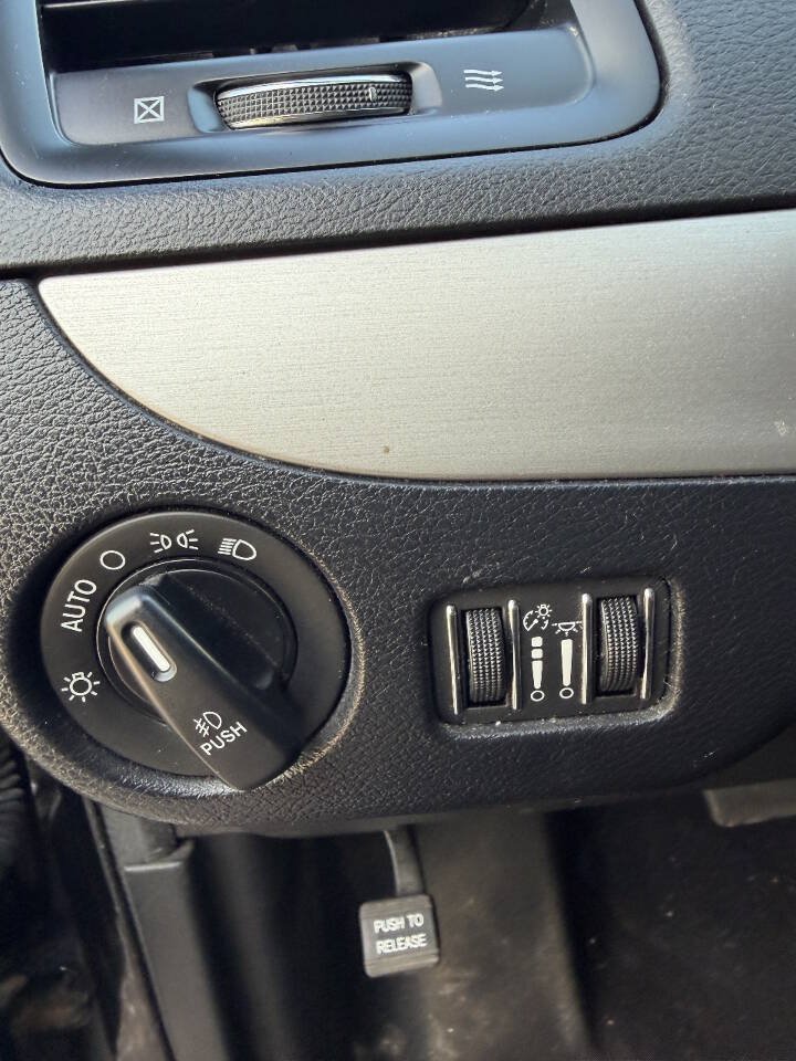 Used 2018 Dodge Grand Caravan GT FWD image 16