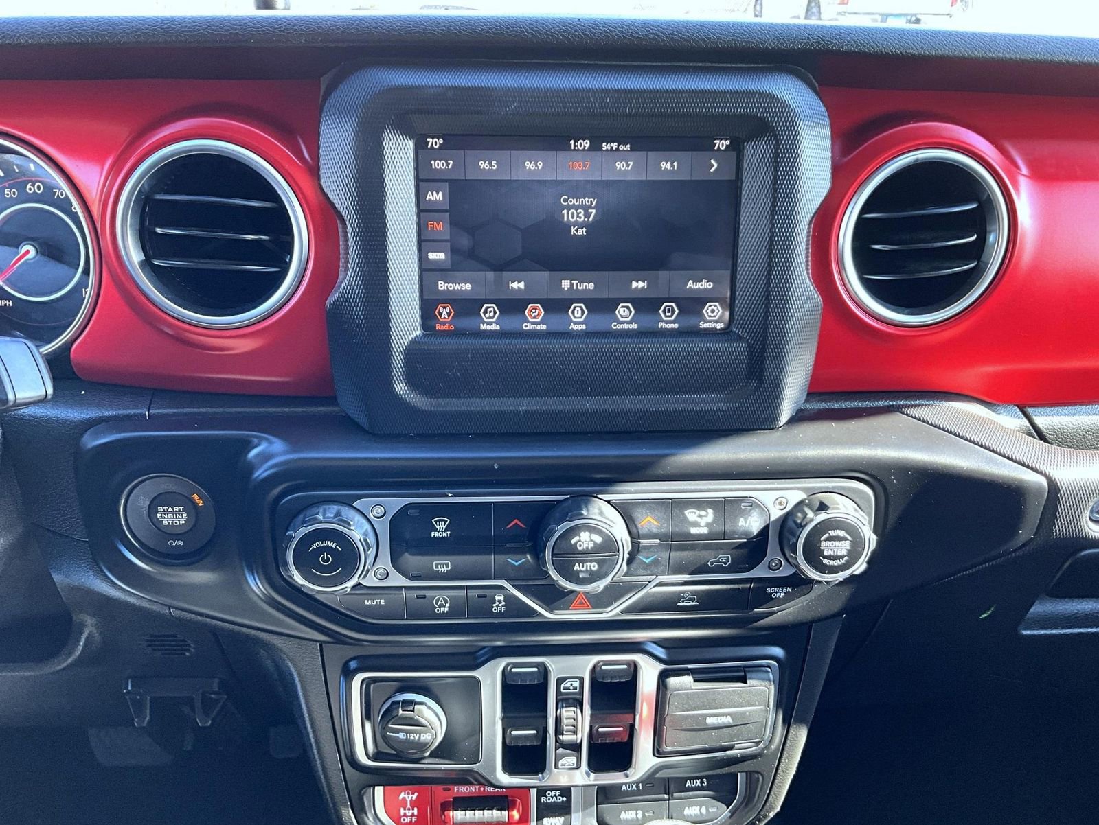 Used 2021 Jeep Gladiator Rubicon w/ Trailer Tow Package image 15