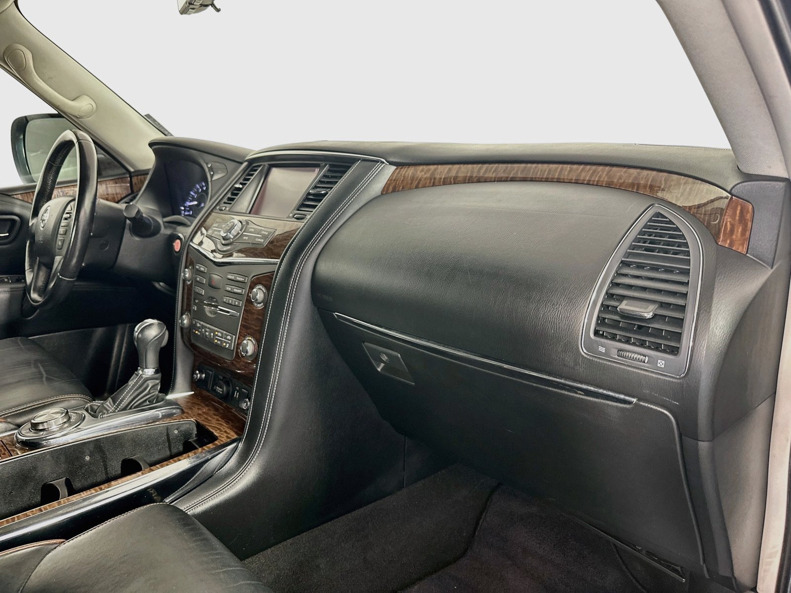 Used 2019 Nissan Armada Platinum w/ Captain's Chairs Package AWD/4WD image 30