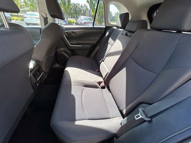 Used 2025 Toyota RAV4 LE AWD/4WD image 18