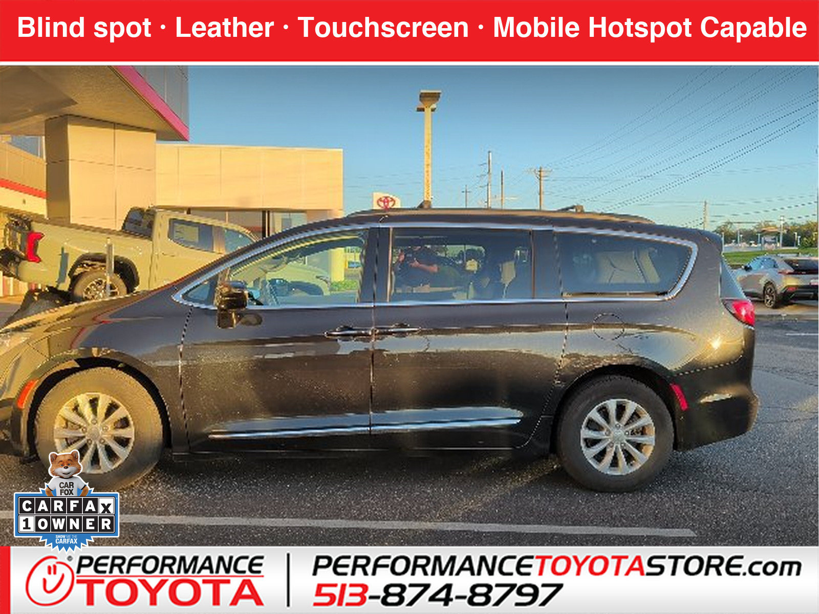 Used 2017 Chrysler Pacifica Touring-L FWD image 1