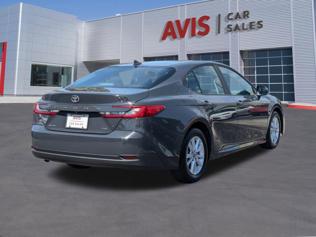 Used 2025 Toyota Camry LE image 6