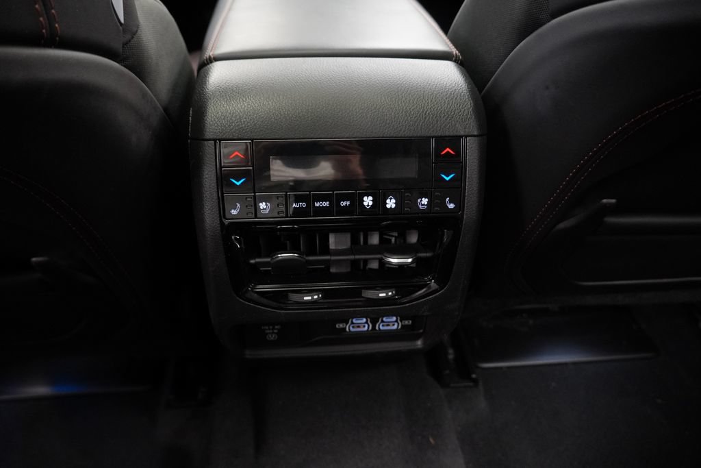 Certified 2025 Jeep Grand Cherokee L Summit AWD/4WD image 33