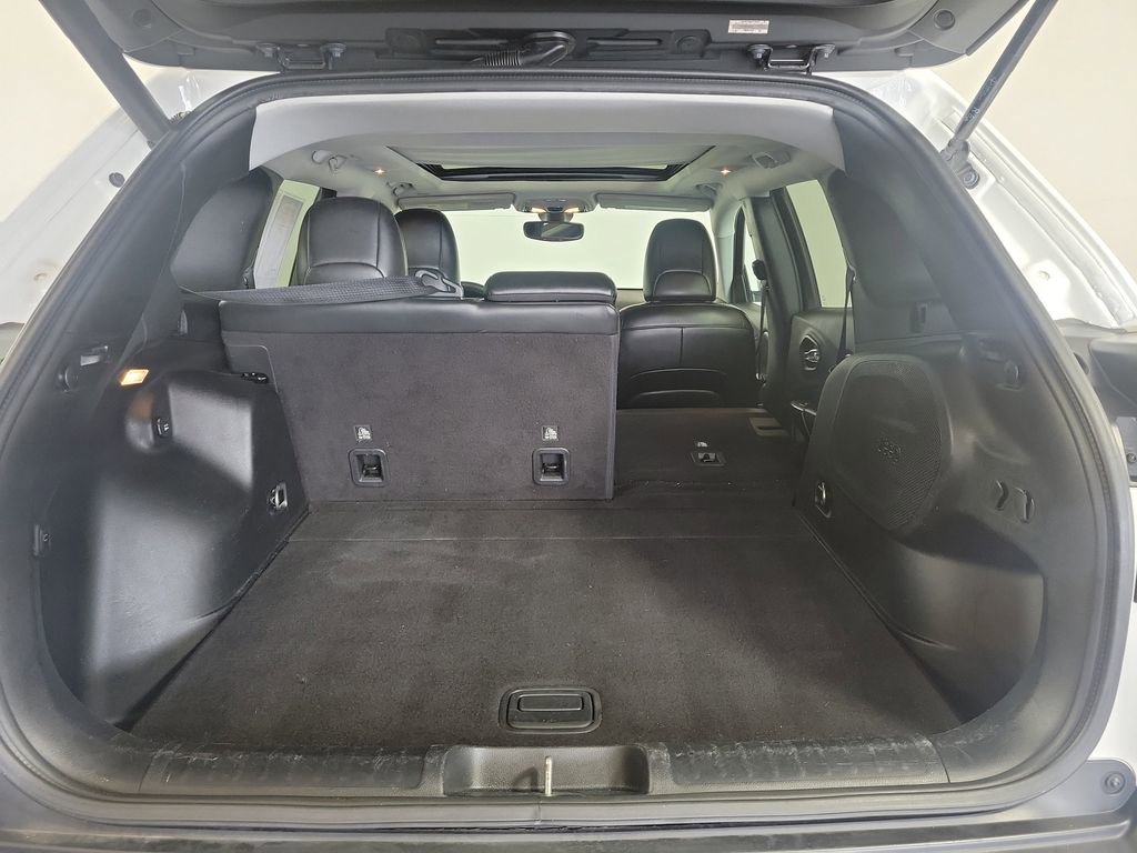 Used 2019 Jeep Cherokee Limited image 27