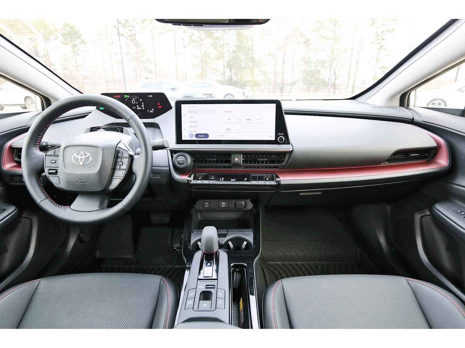 Used 2025 Toyota Prius XSE image 7