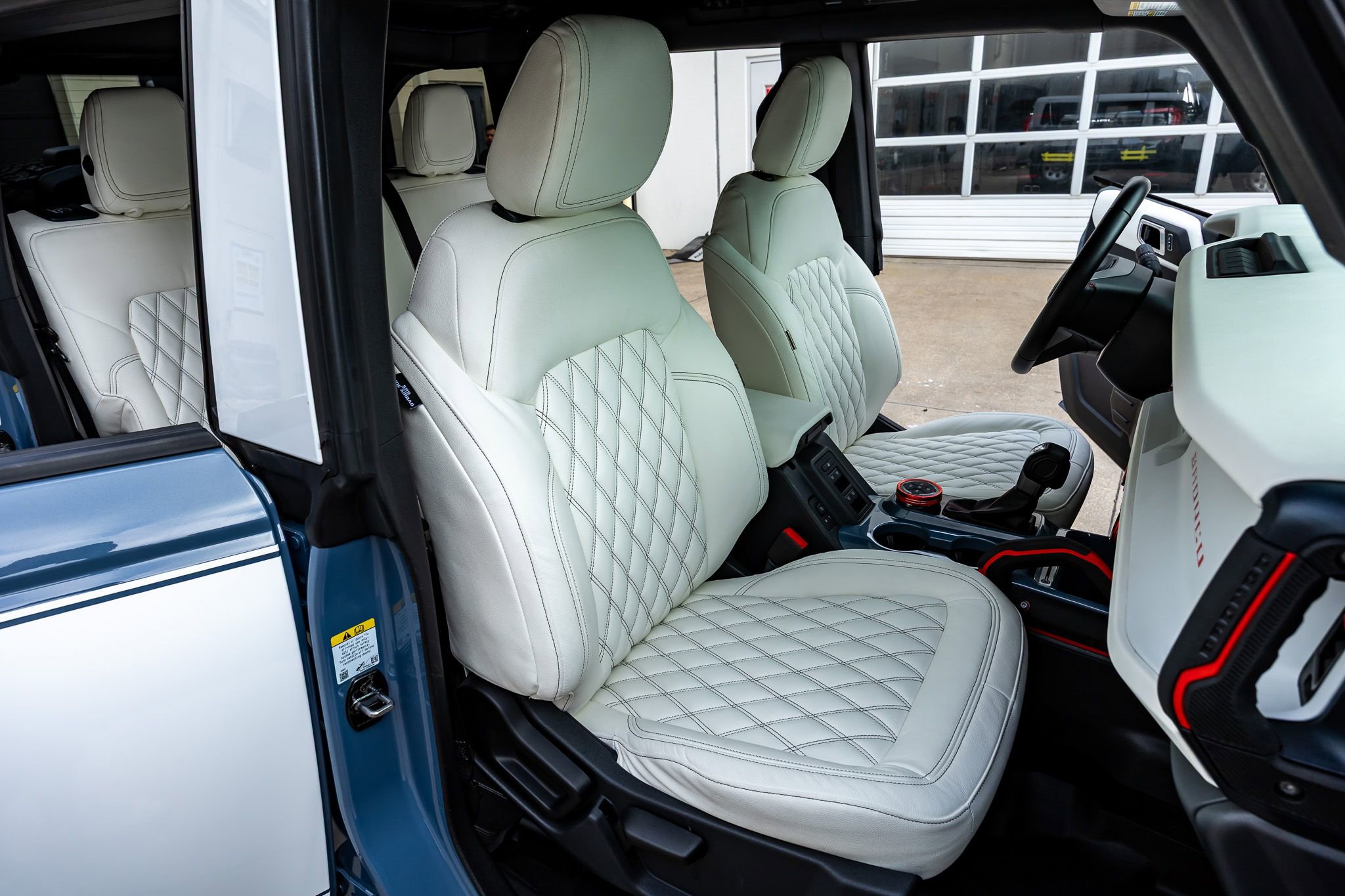 Used 2023 Ford Bronco Heritage Edition AWD/4WD image 33