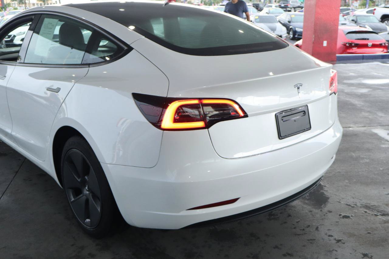 Used 2023 Tesla Model 3 Standard Range RWD image 9