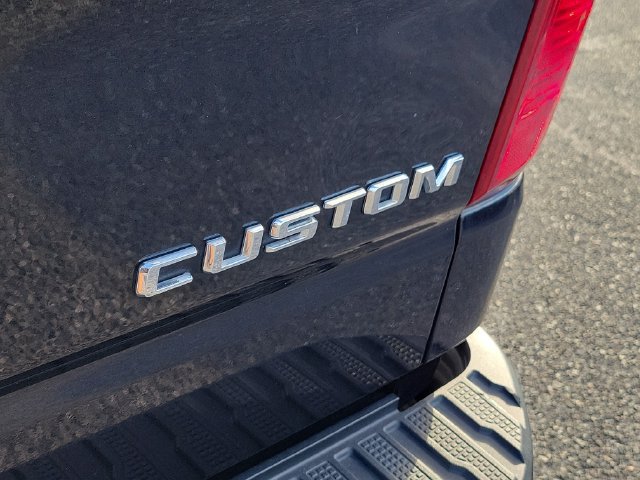 Certified 2022 Chevrolet Silverado 1500 Custom AWD/4WD image 9