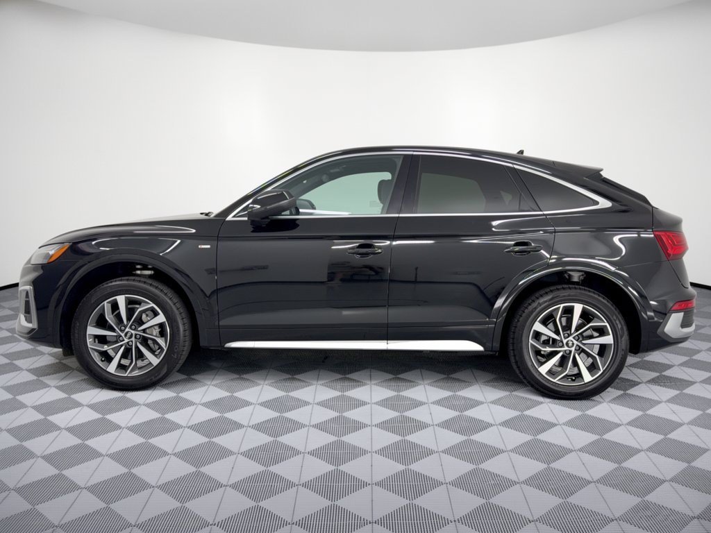 Used 2023 Audi Q5 2.0T Premium Plus w/ Premium Plus Package AWD/4WD image 2