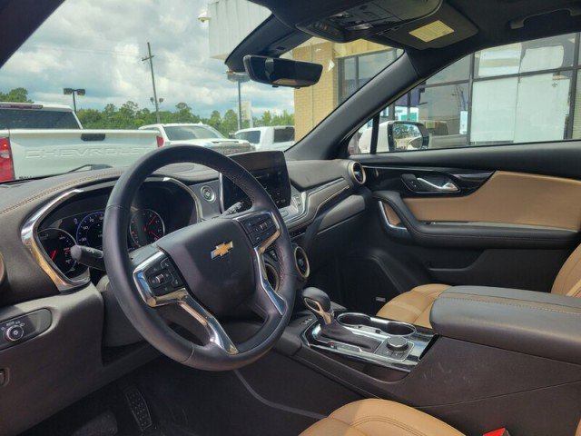 Used 2023 Chevrolet Blazer Premier w/ Driver Confidence II Package FWD image 10