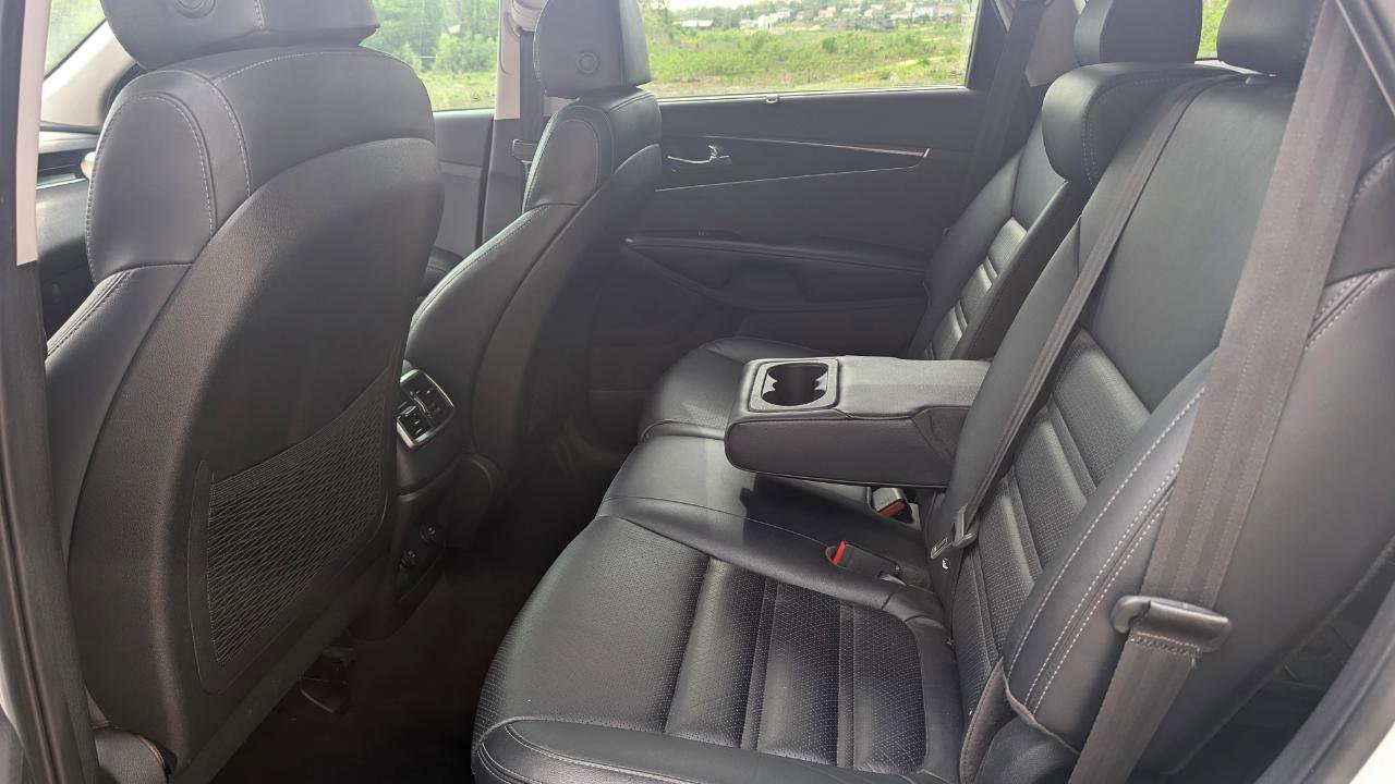Used 2018 Kia Sorento EX image 14