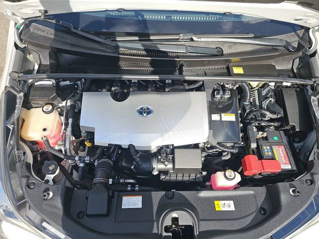 Used 2017 Toyota Prius Three w/ Carpet Mat Package image 22