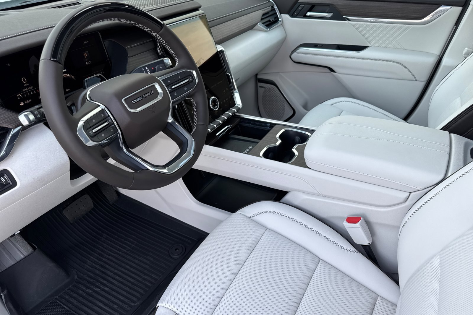 New 2026 GMC Acadia Denali w/ Super Cruise Package image 11