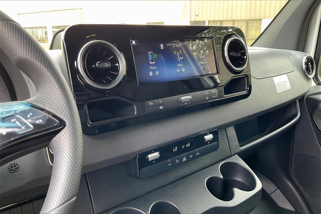 New 2025 Mercedes-Benz Sprinter 2500 image 6
