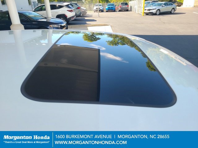 Used 2024 Honda HR-V EX-L image 10