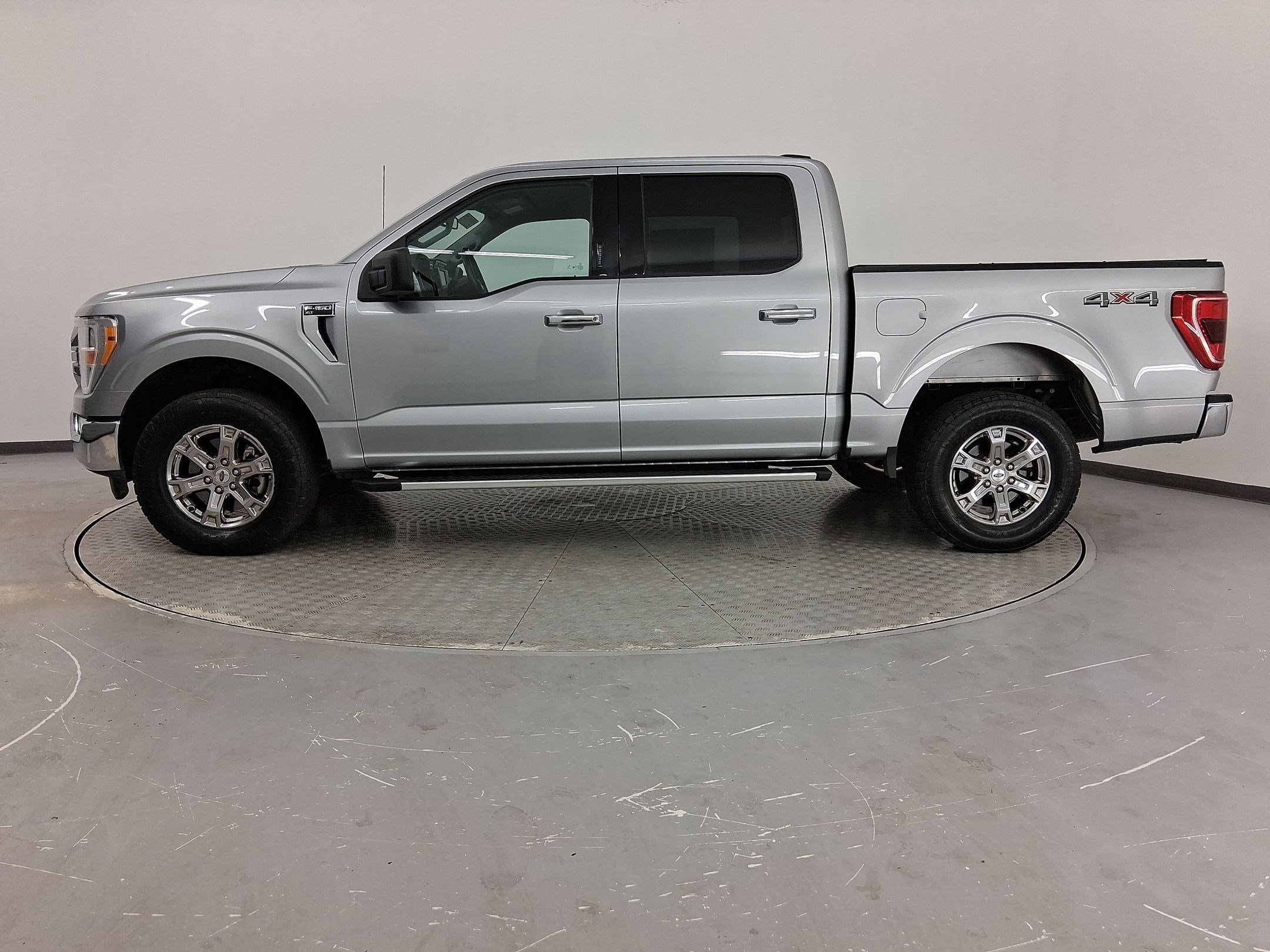 Used 2022 Ford F150 XLT w/ Equipment Group 301A Mid image 2