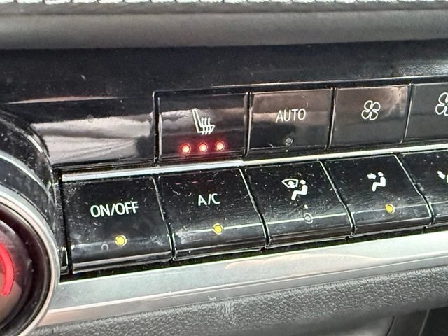Used 2026 Chevrolet Equinox LT w/ Convenience Package II FWD image 24