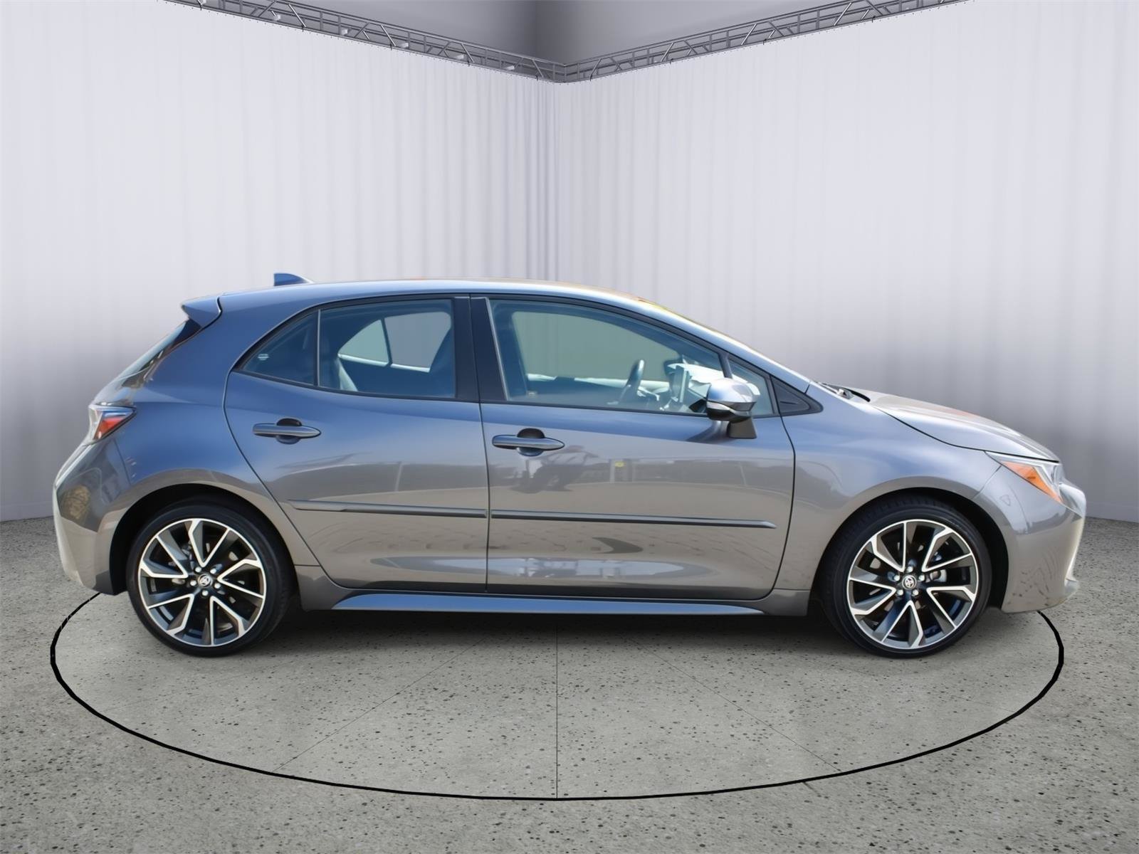 Used 2021 Toyota Corolla XSE FWD image 9