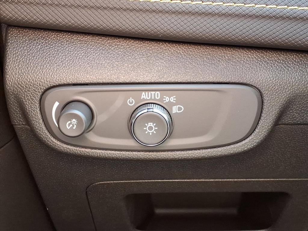 New 2026 Chevrolet TrailBlazer ACTIV w/ Convenience Package FWD image 17