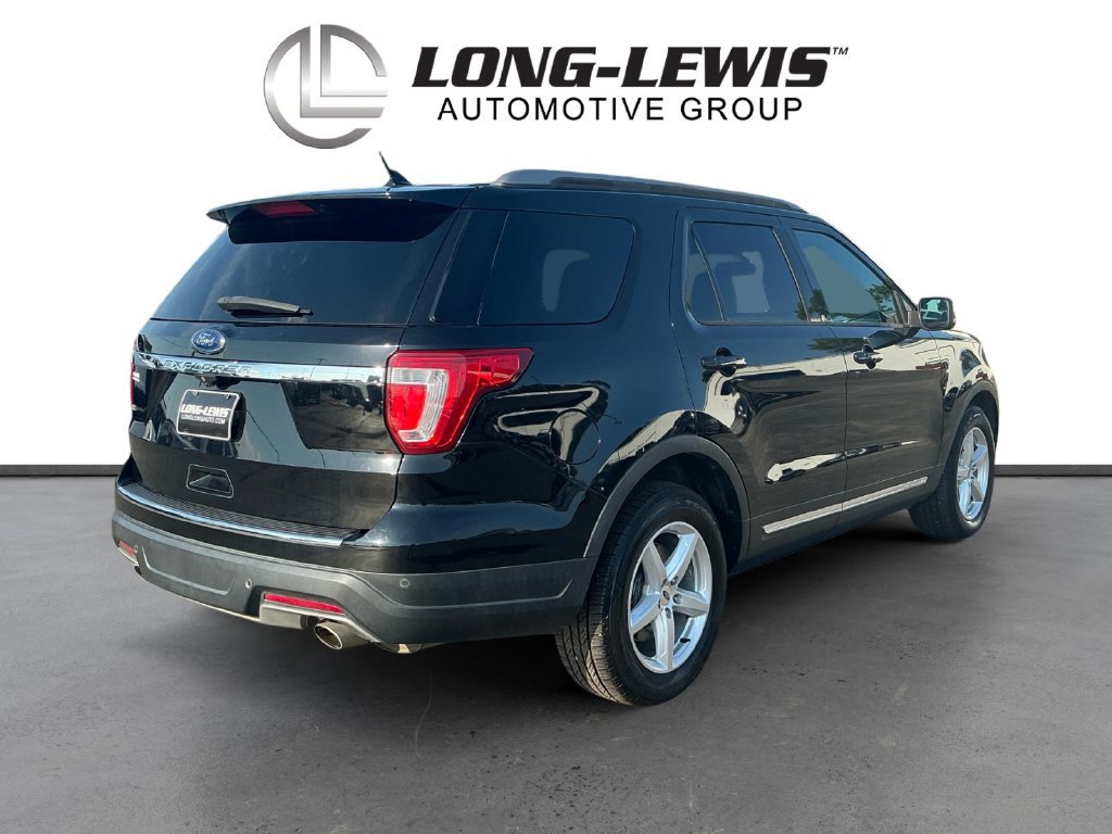 Used 2018 Ford Explorer XLT w/ Equipment Group 202A FWD image 7