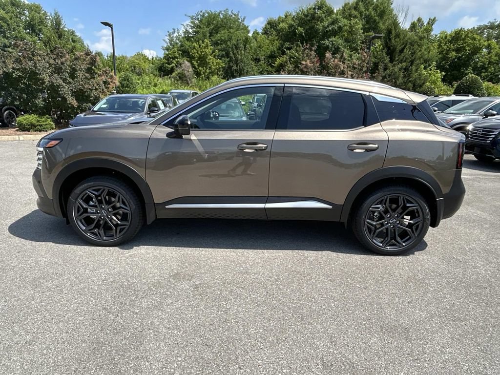 New 2026 Nissan Kicks SR w/ SR Premium Package AWD/4WD image 4