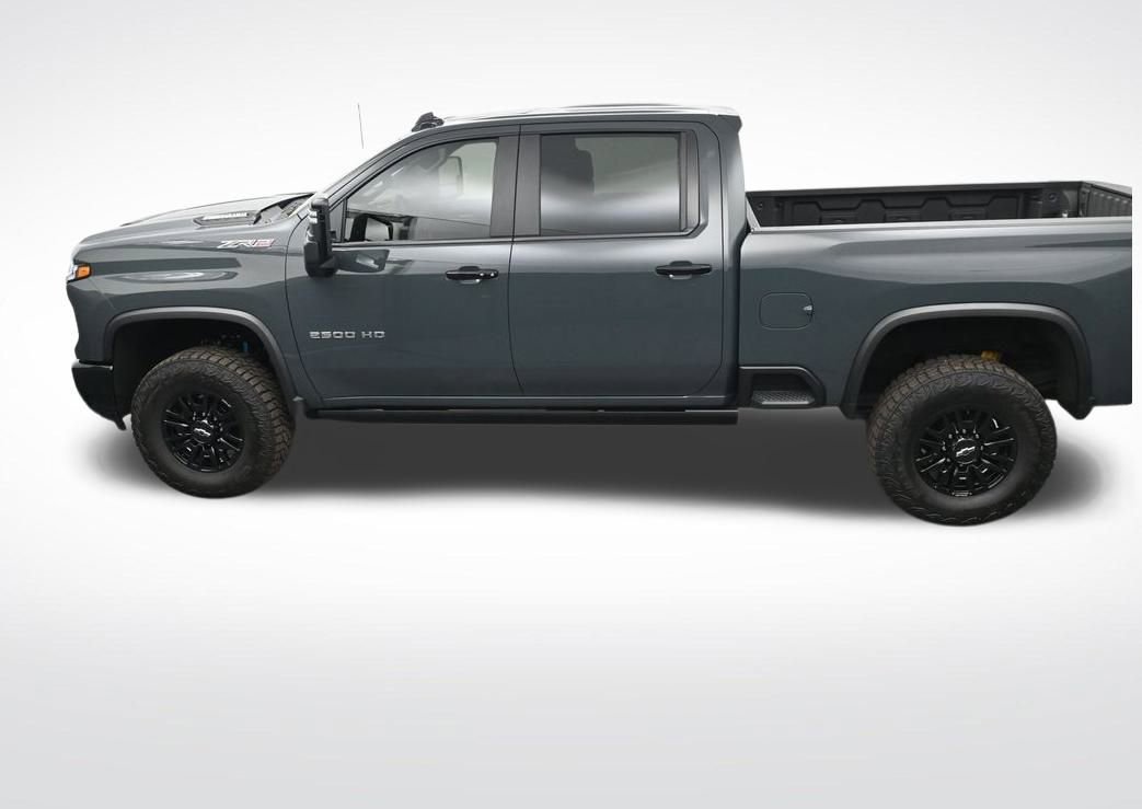 Used 2025 Chevrolet Silverado 2500 ZR2 w/ Technology Package image 28