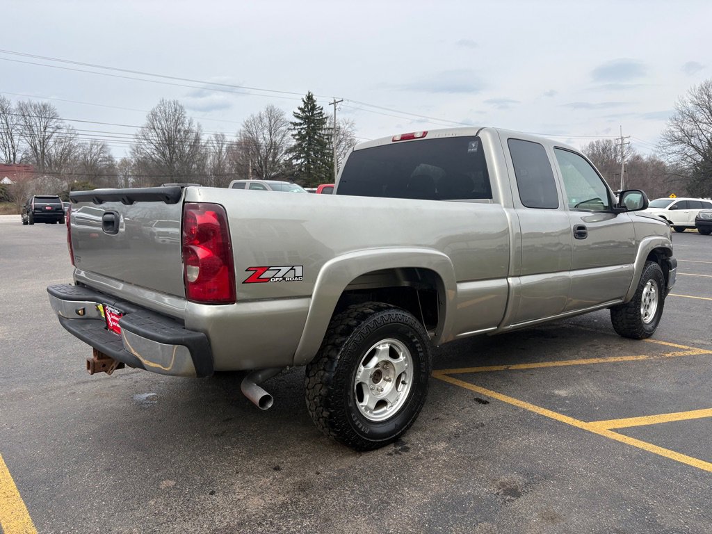 Used 2003 Chevrolet Silverado 1500 LS w/ Off-Road Package AWD/4WD image 6