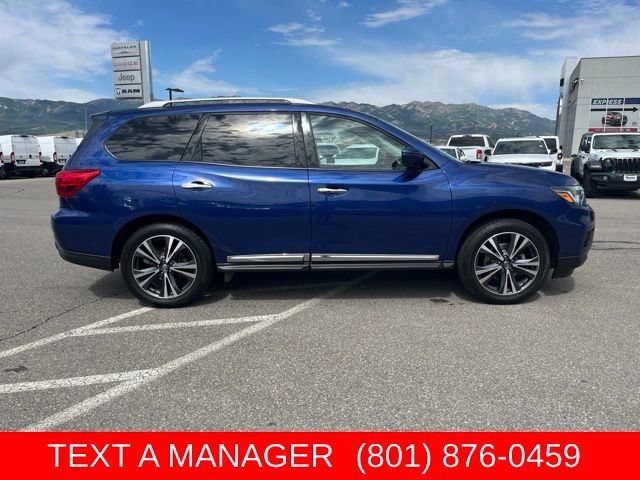 Used 2020 Nissan Pathfinder Platinum AWD/4WD image 2